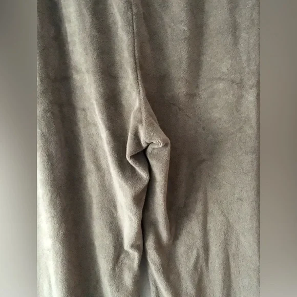 Beyond Yoga Tropez Pull On Pant in Khaki Brown Size Medium Towel Terry Lounge - Picture 10 of 16